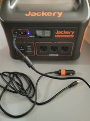 Jackery Explorer 1000 Solar Generator + 2x 100W SolarSaga Panels Bundle