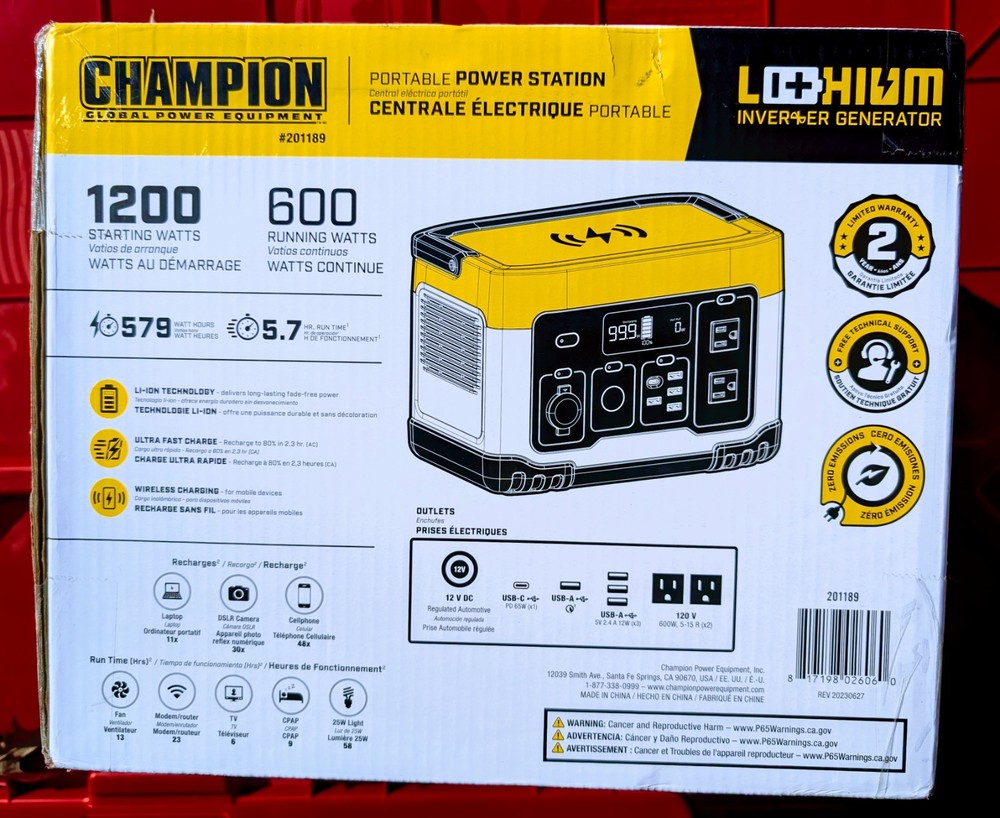 Champion Power Equipment 201189 579-Wh Power Station 1200/600-Watt Lithium-Ion