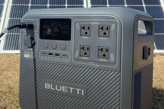 BLUETTI Elite200V2 2600W Portable Power Station for Road Trip/Off-grid/Emergency