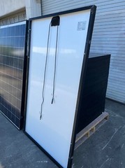 225WATT REC REC225PE BLACK SOLAR PANELS LOT OF 4