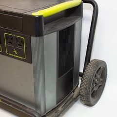 Goal Zero Yeti 3000X Portable Power Station & Boulder 200 Solar Panel Bundle