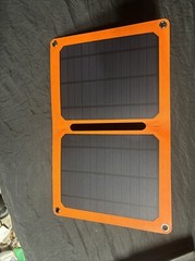 Thunderbolt solar 9w foldable solar panel. Slim