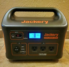 Jackery Explorer 1000 Solar Generator + 2x 100W SolarSaga Panels Bundle