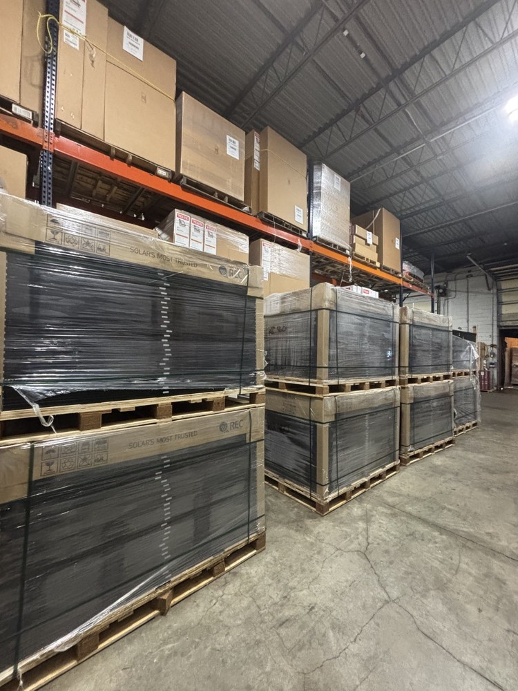 (Pallet of 33) New REC Solar 460 W Solar Panels – REC460AA PURE-RX