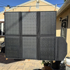 60W High Efficiency Portable Solar Panel Charger for Camping & Power Outages