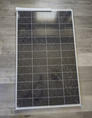 Renogy 200W RSP200DC Single Solar Panel 600 VDC 50 x 30 x 1.5 in *Cracked