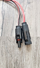 12AWG Solar (MC4) to XT60i Cable – 50FT