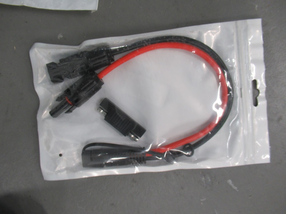 X0026IPOFB OUOU MC4 to SAE Adapter 10 (MCASAE)(Black-Red)