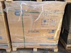 Pallet of 31 NEW 450 WATT ET SOLAR ET-M672BH450TW PANELS 144 cell PICKUP ONLY