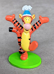 Tigger Plastic collectors figurine (2.5 inch – 6 cm height)