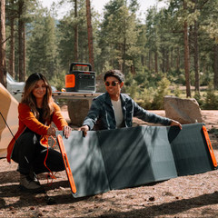 Jackery 200W SolarSaga Solar Panel Foldable Waterproof IP68 Hot Deal