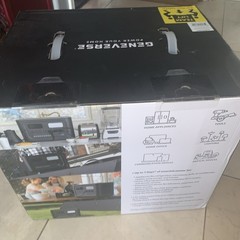 GENEVERSE (60-GVUS-SG2M2) 1210Wh Solar Generator Bundle – NEW & Sealed!