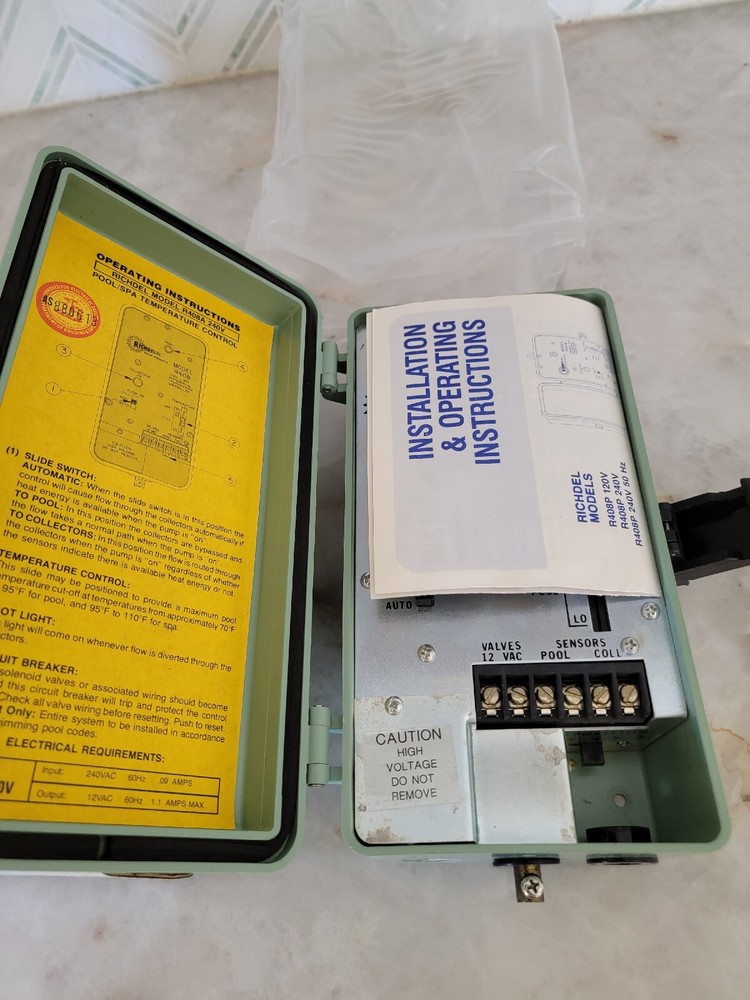 SOLAR POOL HEATING DIFFERENTIAL CONTROLLER RICHDEL R408A BRAND NEW NEW OLD STOCK