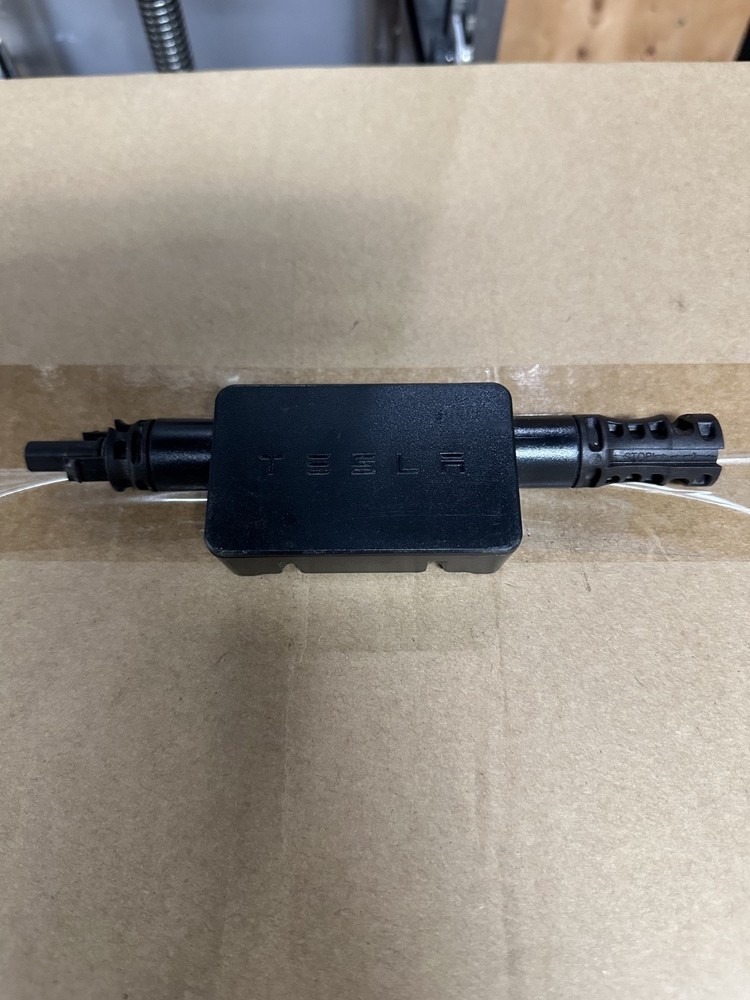 Tesla Mid Circuit Interrupter (P/N MCI-2) for PV Rapid Shutdown 13a 1000w