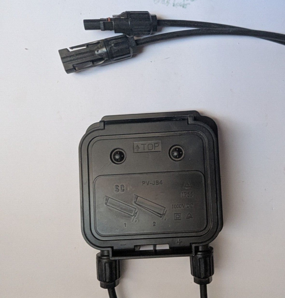 SUNCON PV JB4 SOLAR JUNCTION BOX w/CABLES & MC4 CONNECTORS