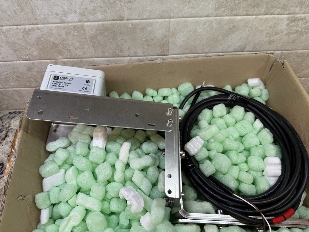 Skytron Radiation Sensor 93,3 Mv With Bracket And Wire. New Never Used Fast Ship