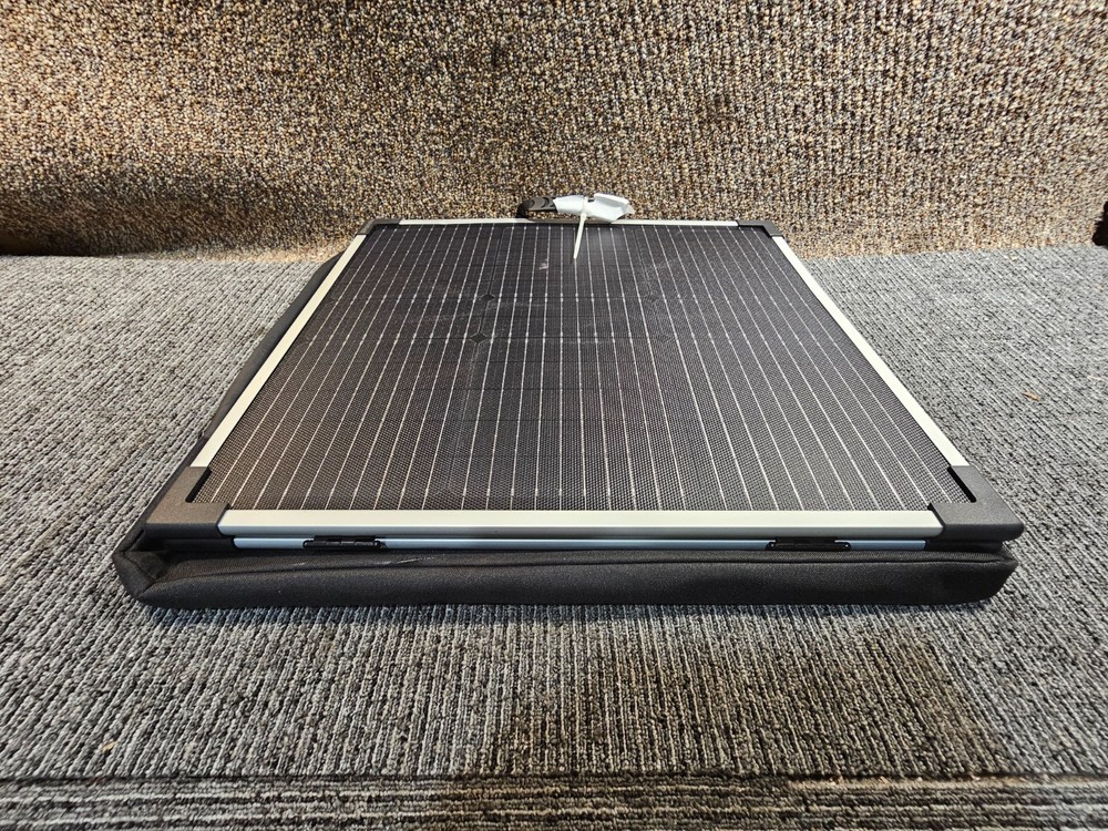 4Patriots 100-Watt Solar Panel Foldable 2 Panels 12V Only with Bag