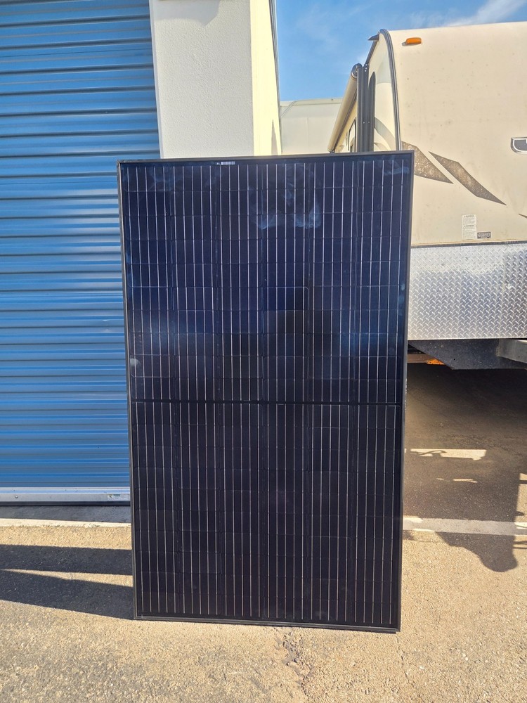 325W REC N-PEAK Black REC325NP NEW Solar Modules
