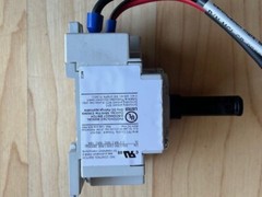 SolarEdge AC/DC Safety Switch SI16-BMDC64R-2