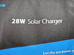 BigBlue 28W Portable Solar Charger Foldable USB Solar Charger B401 Excellent