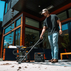 Jackery Explorer 2000 v2 Power Station + Qty 1 SolarSaga 200W Panel