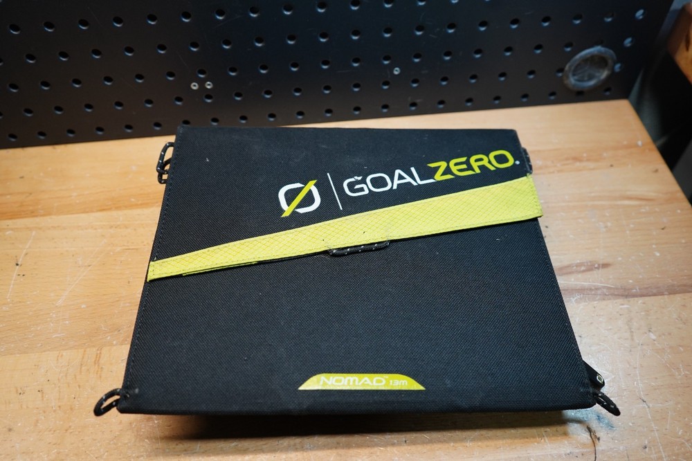 (P) Goal Zero Nomad 13 Portable Foldable Solar Panel Charger USB 12V w/ Cables