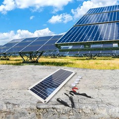 Solar Panel Controller Maintenance Outdoor Solar Panel Battery Charger