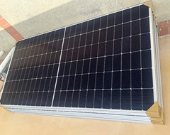BYD solar panel BYD580NLBK-36 580W Monocrystalline Grid-Tie Solar Panels