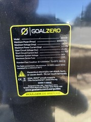 Goal Zero Boulder 200 Briefcase – Solar Panels