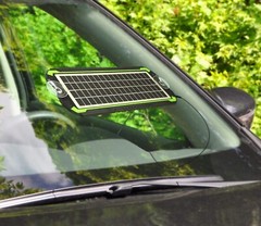 Waterproof Solar Battery Maintainer Car RV Charger 12 Volt Tender Trickle 5W