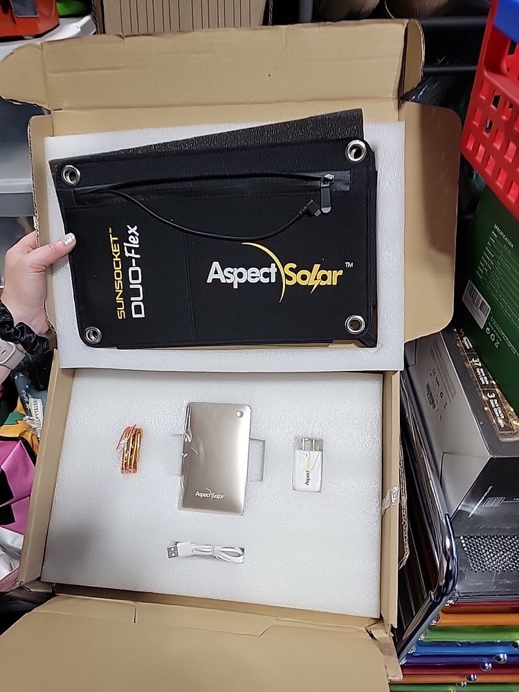 Aspect Solar Sunsocket Duo-flex Portable Solar Panel