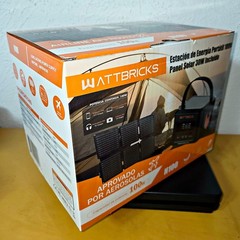 【NEW】WATTBRICKS ENERGY 120-WATT PEAK PORTABLE POWER STATION & SOLAR PANEL BUNDLE
